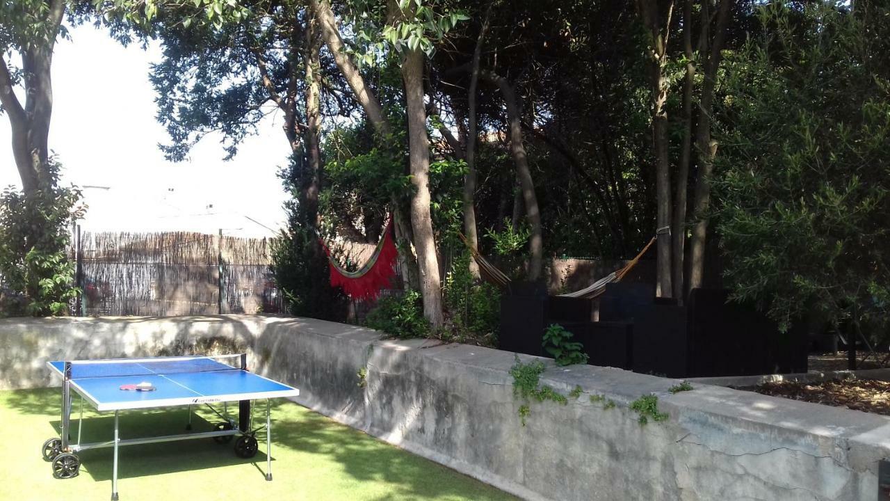 Au Vieux Lavoir Avec Parking Prive, Jardin , Climatisation, A 500 M De La Cite Каркассонн Екстер'єр фото