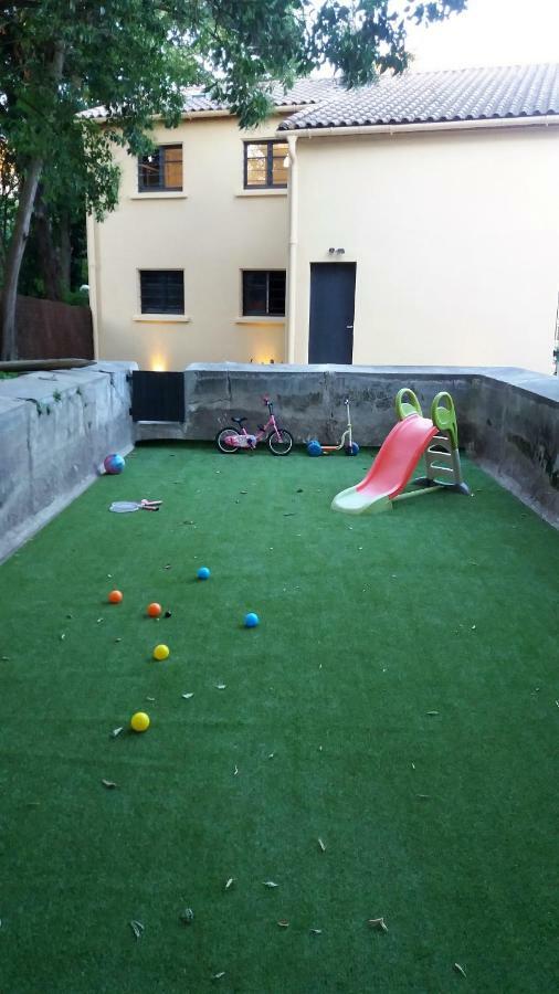 Au Vieux Lavoir Avec Parking Prive, Jardin , Climatisation, A 500 M De La Cite Каркассонн Екстер'єр фото